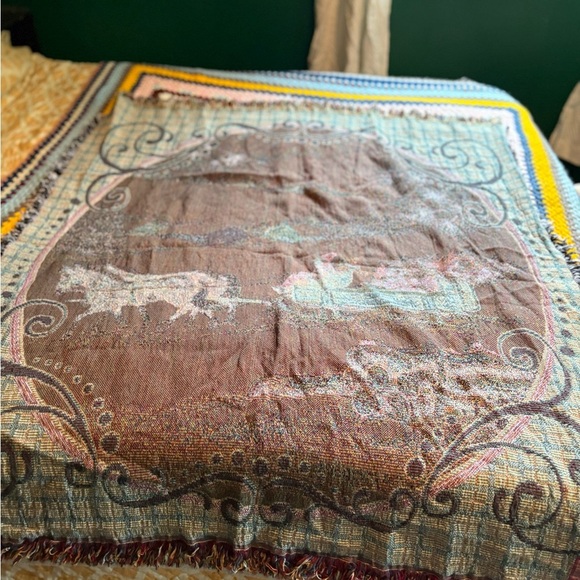 Vintage Rustic Red and Cream Sleigh Ride Blanket - Picture 6 of 9